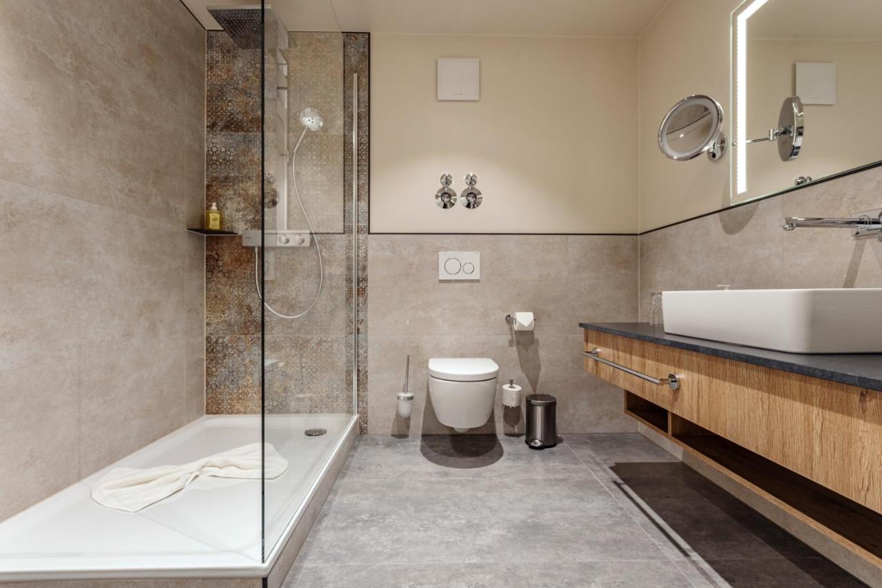 Hotel & Restaurant Roedersaal Grossrohrsdorf ภายนอก รูปภาพ